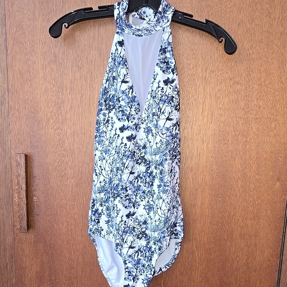 Eleve Leotard